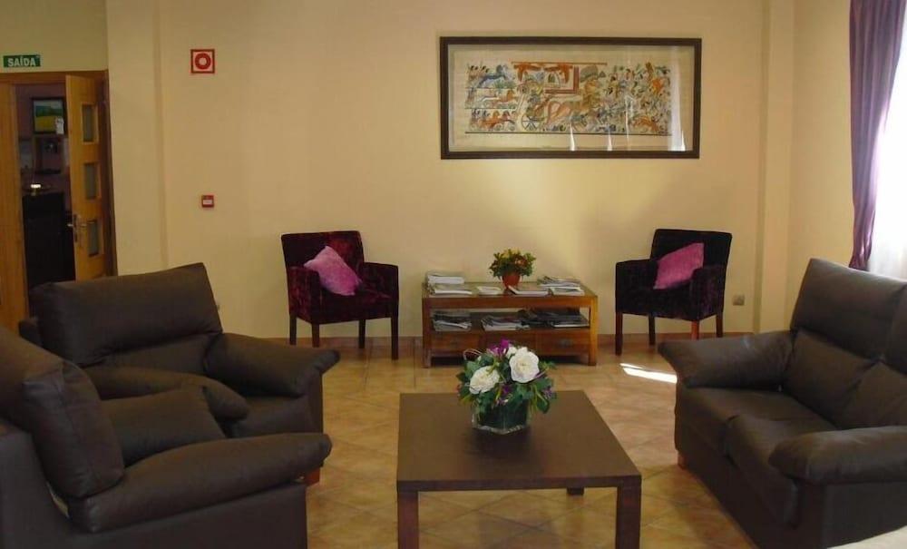 Hotel O Desvio Roxos